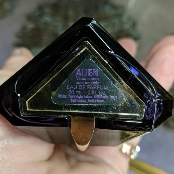 Makeup - Picture 3 of 3